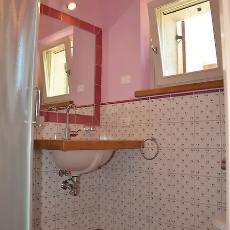 Malga Zebari فندق مبيت وإفطار 3*