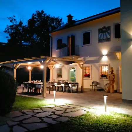 Malga Zebari فندق مبيت وإفطار 4*