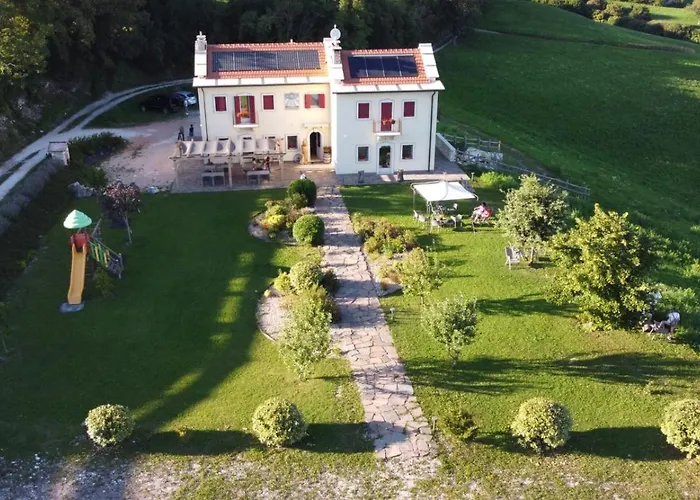 Malga Zebari Bed & Breakfast 3*